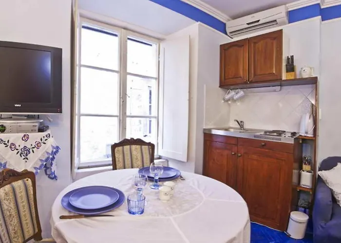 1 Bed - Sleeps 2 - Centre Of Old Town W Wifi Апартаменты *