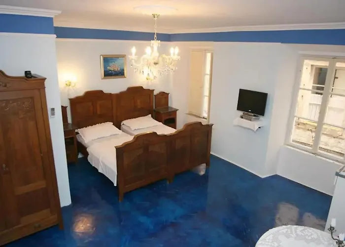 1 Bed - Sleeps 2 - Centre Of Old Town W Wifi *